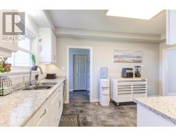 108 LOVEYS STREET E - 14