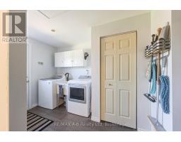 108 LOVEYS STREET E - 20