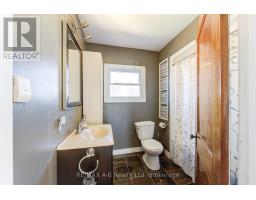 108 LOVEYS STREET E - 24