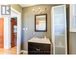 108 LOVEYS STREET E - 25