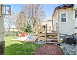 108 LOVEYS STREET E - 43