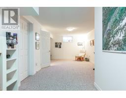 68 GREENWOOD DRIVE - 17