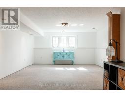 18 GEMMELL COURT - 27