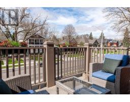 168 HURON STREET - 15