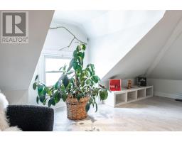 168 HURON STREET - 21