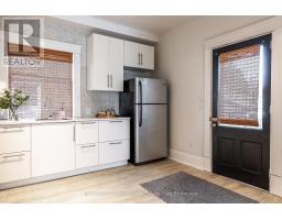 168 HURON STREET - 30