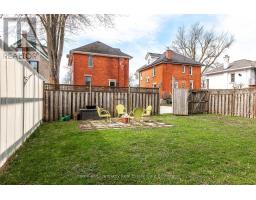 168 HURON STREET - 44