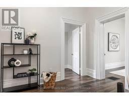 131 CAMBRIA STREET - 16