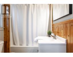 131 CAMBRIA STREET - 40