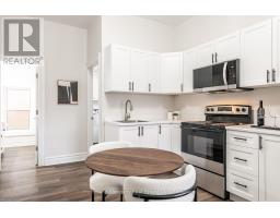 131 CAMBRIA STREET - 6