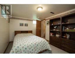 444 LORNE AVENUE W - 16