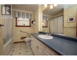 444 LORNE AVENUE W - 9