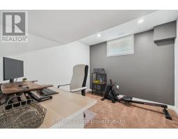 108 SKIPTON CRESCENT - 32
