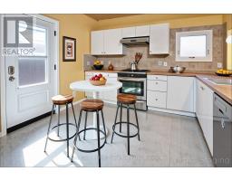 201 QUEEN STREET - 6