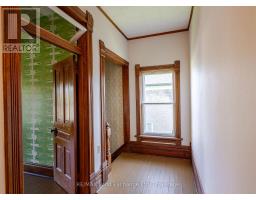 484 QUEEN STREET - 33