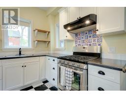 258 DOURO STREET - 25