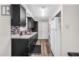717 AINLEY STREET - 10