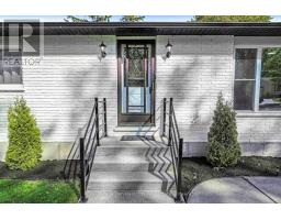 717 AINLEY STREET - 8