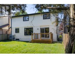92 SCENIC WOOD CRESCENT - 27
