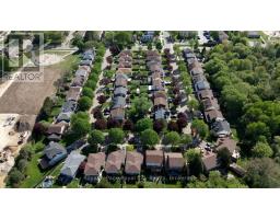 92 SCENIC WOOD CRESCENT - 30
