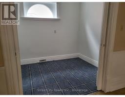 306 DOURO STREET - 6