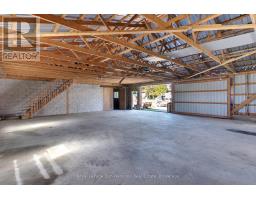 3160 HERRGOTT ROAD - 25