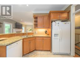 2285 LILAC AVENUE - 13