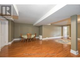 2285 LILAC AVENUE - 31