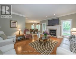 2285 LILAC AVENUE - 9