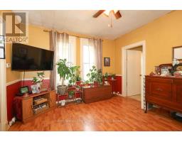 26 MOWAT STREET - 10