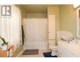 26 MOWAT STREET - 11