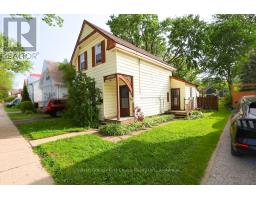 26 MOWAT STREET - 19