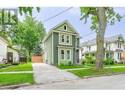 22 MOWAT STREET - 4
