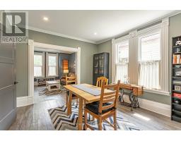 22 MOWAT STREET - 9