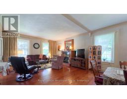 131 RATTENBURY STREET E - 15
