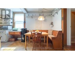 131 RATTENBURY STREET E - 24