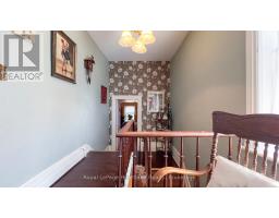 131 RATTENBURY STREET E - 29