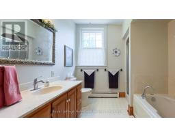 131 RATTENBURY STREET E - 33