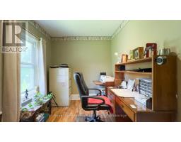 131 RATTENBURY STREET E - 36