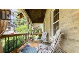 131 RATTENBURY STREET E - 42