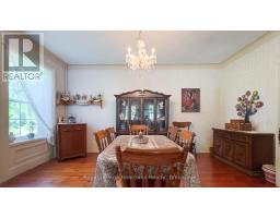 131 RATTENBURY STREET E - 50