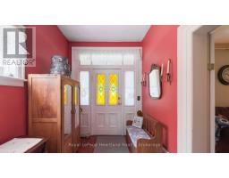 131 RATTENBURY STREET E - 8