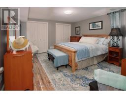 22 HOMEFIELD COURT - 32