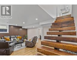 78 MILL STREET E - 33