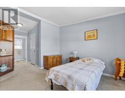 27 - 25 THAMES ROAD - 18