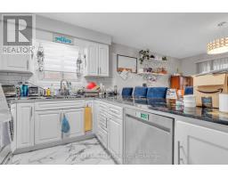 35 SHAFTSBURY DRIVE - 14
