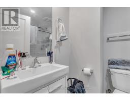 35 SHAFTSBURY DRIVE - 26