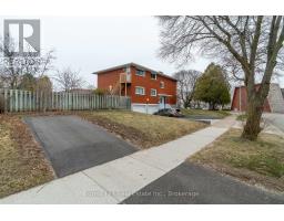 35 SHAFTSBURY DRIVE - 34