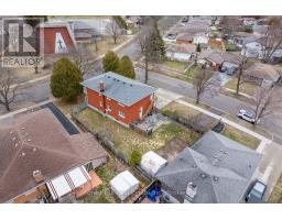 35 SHAFTSBURY DRIVE - 37