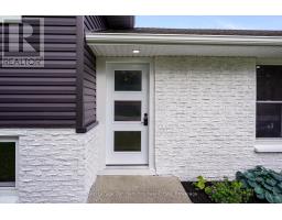 83 LORNE AVENUE - 3